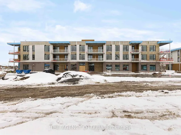 3071 Riverside Dr #206, Ottawa, ON K1V 9R2