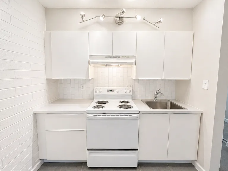 608 N. 9th St. — Photo 4
