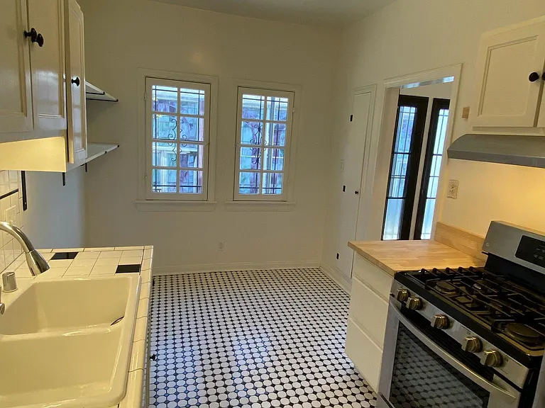 Eat in Kitchen