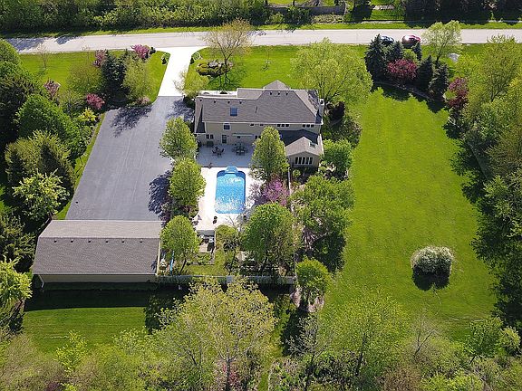 3rd image of 13818 Prairie Hill Dr