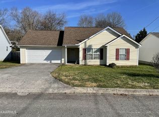 6818 Saint Croix Ln, Knoxville, TN 37918