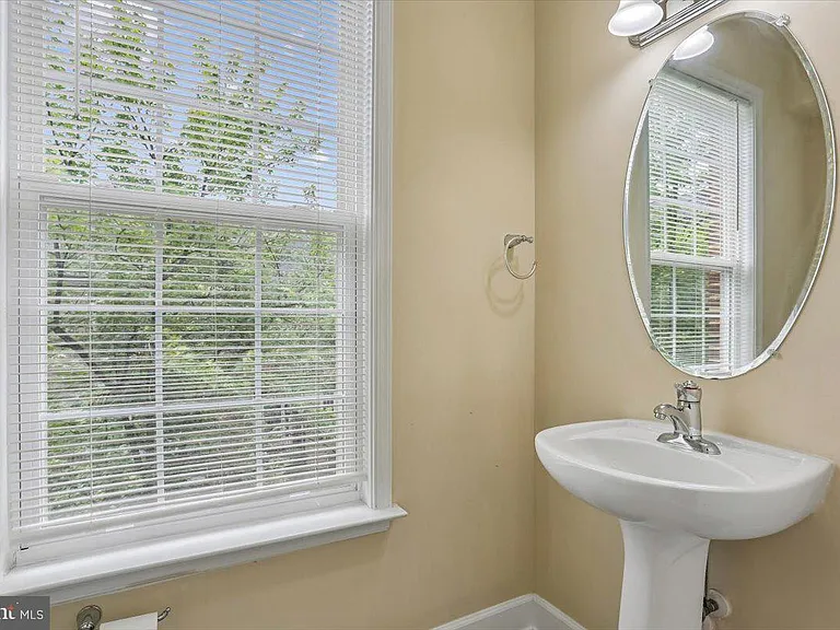 567 Pelican Ave — Photo 11