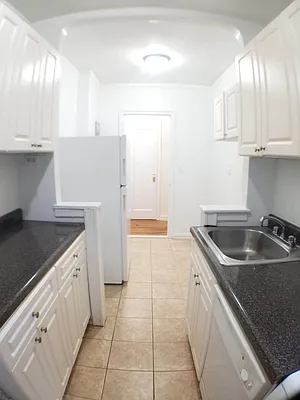 Rented by Roberto Guilbet, LREB | media 40