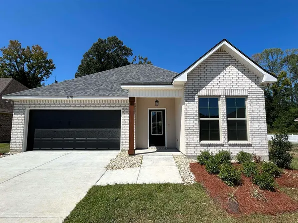 18731 Corlis Green Dr, Zachary, LA 70791