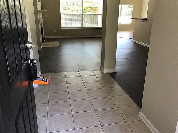 2nd image of 374 Stonehurst Pkwy