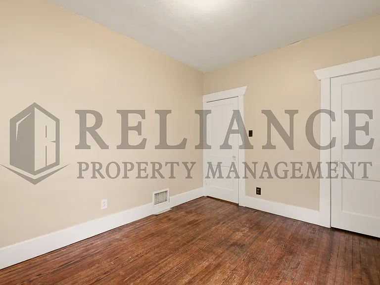 1425 S Laura Ave — Photo 27