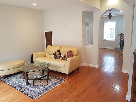 Living Area 2