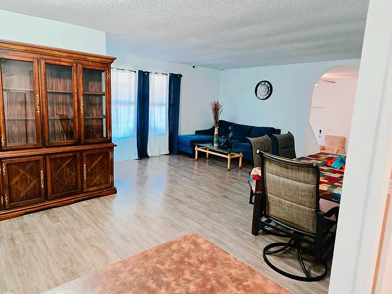 2800 Jerry Ln — Photo 10