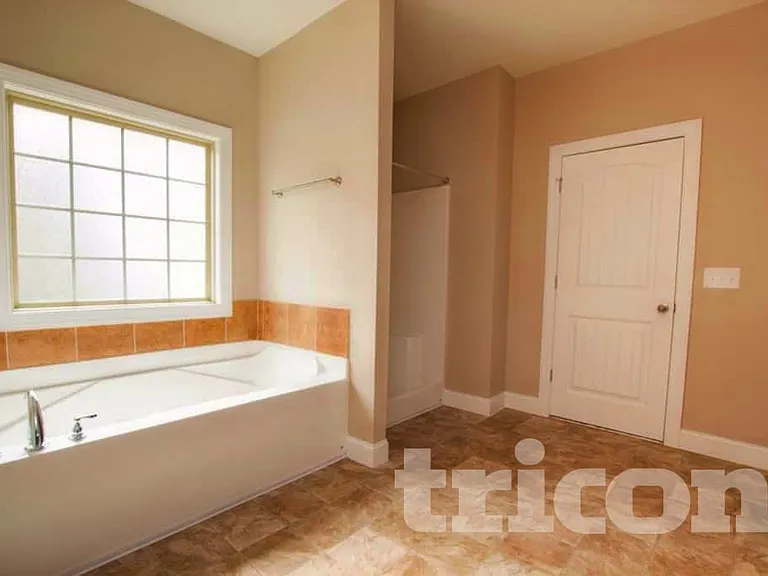 1509 Burrows Ave — Photo 14