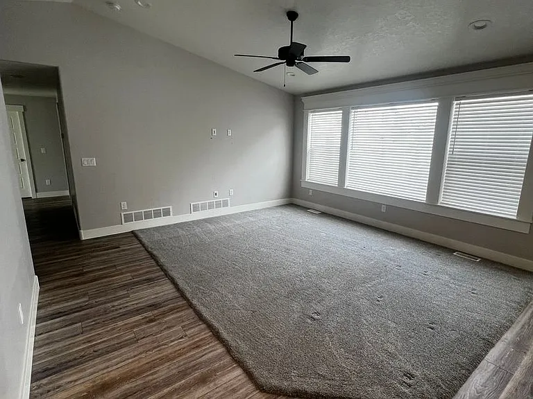 5034 Jake Ave — Photo 3