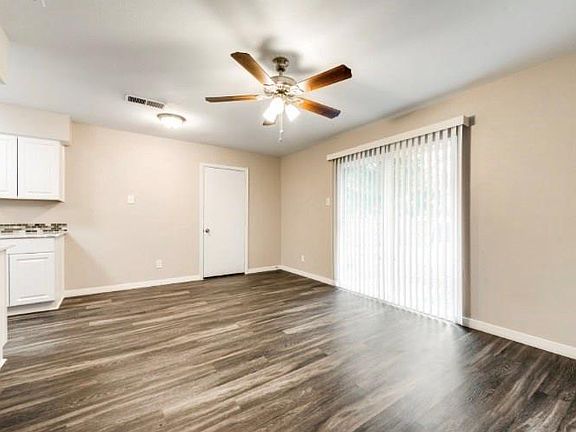 4th image of 1105 Woodcrest Dr