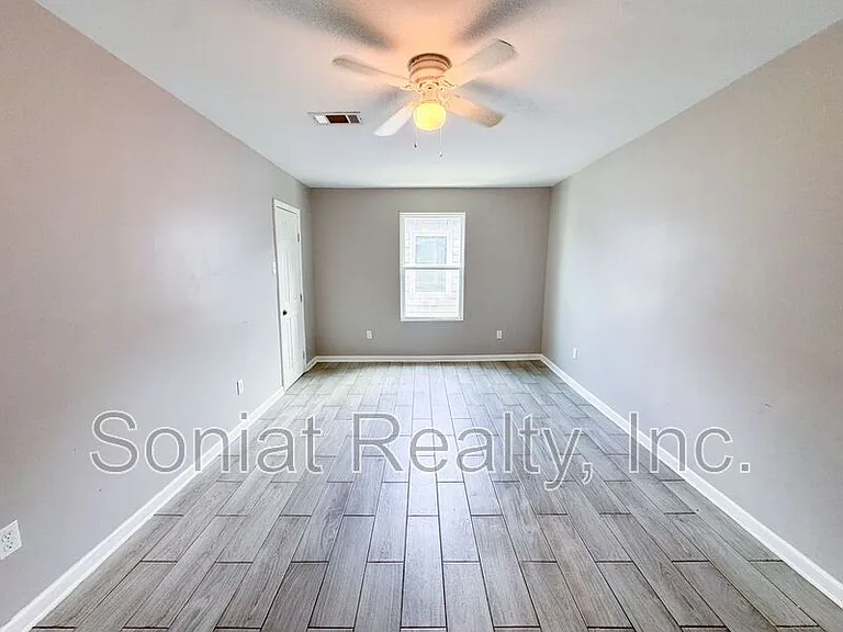 7721 S Coronet Ct #D — Photo 9