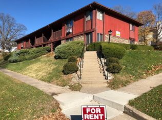 300 N 6th St APT 2, Guthrie Center, IA 50115