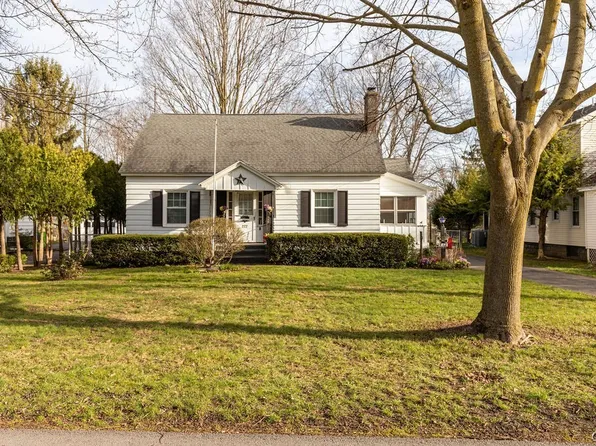 222 Shaver Ave, North Syracuse, NY 13212