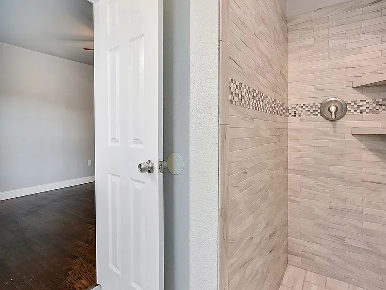 3825 Baltimore Ave — Photo 14