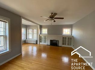 1901 W Argyle St APT 1, Chicago, IL 60640