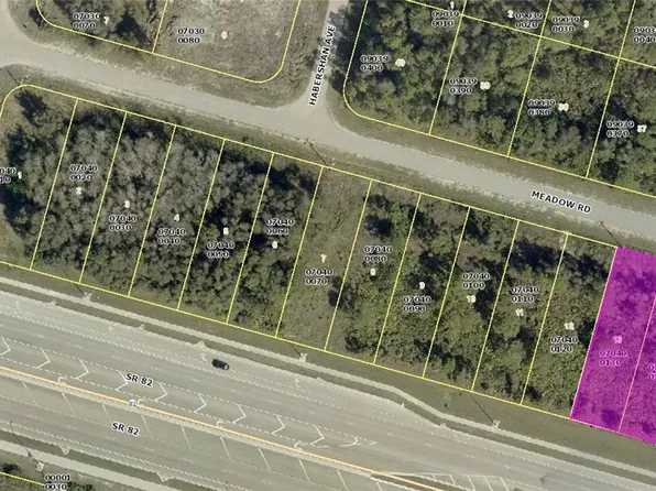 2726 Meadow Rd, Lehigh Acres, FL 33974