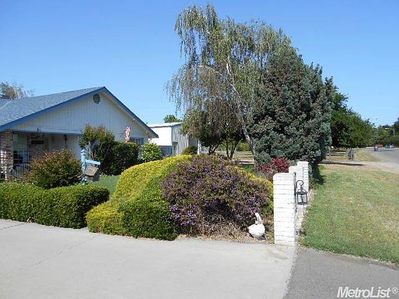 3rd image of 5973 Sugarplum Dr