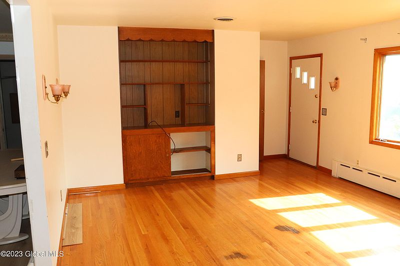 3rd image of 1815 8th Avenue