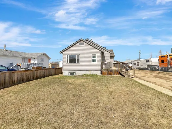 5106 S 57th St, Lloydminster, AB T9V 0V3
