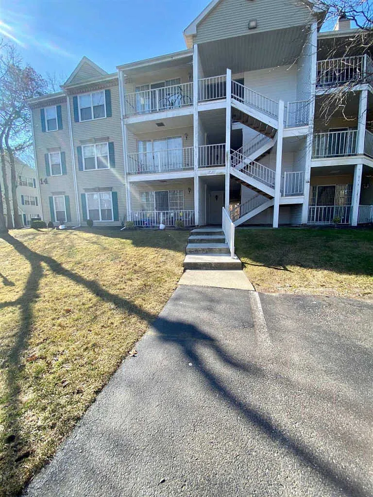 46 Iroquois Dr #46 photo 1