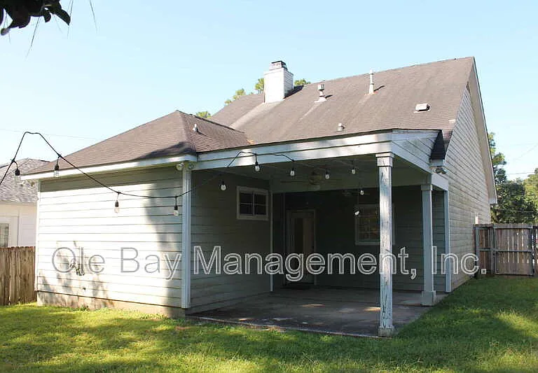 1005 Pinemont Dr — Photo 10