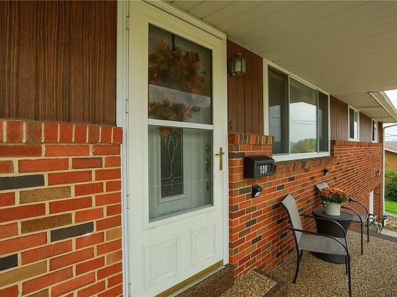 4th image of 109 Hillside Dr