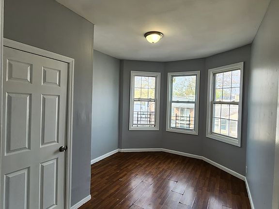 4th image of 80 Brookdale Ave #C