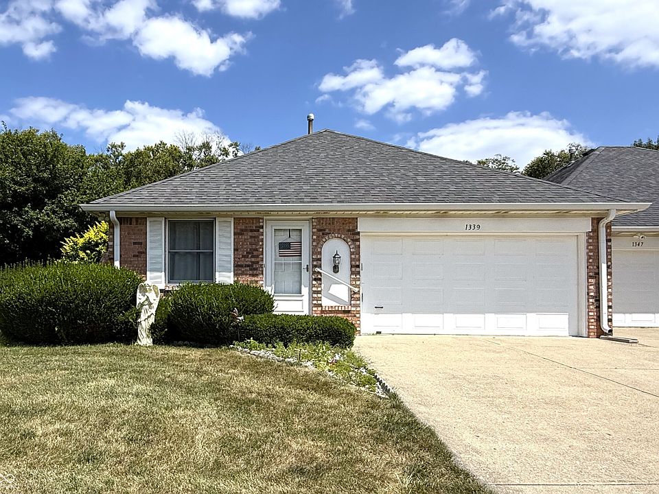 1st image of 1339 Holiday Ln E #31