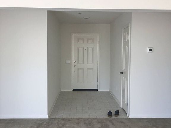 5th image of 271 Pomegranate St