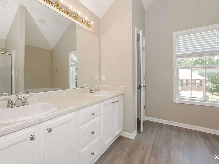 770 Millstone Dr — Photo 11