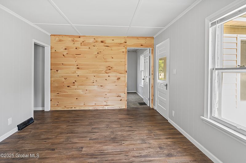 4th image of 49 Briggs Street
