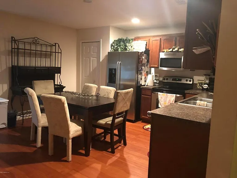 6824 Lake Mist Ln — Photo 3