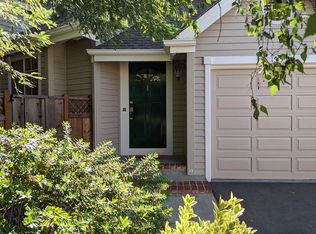 1355 Laurel St, Menlo Park, CA 94025