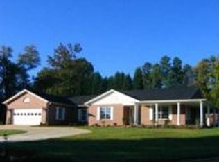 4835 Sage Meadow Cir, Hickory, NC 28601