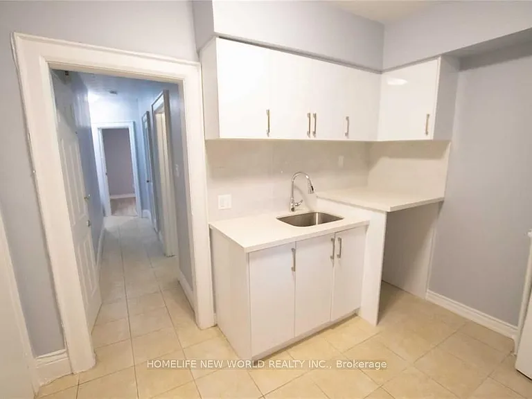 1104 College St #3 — Photo 9