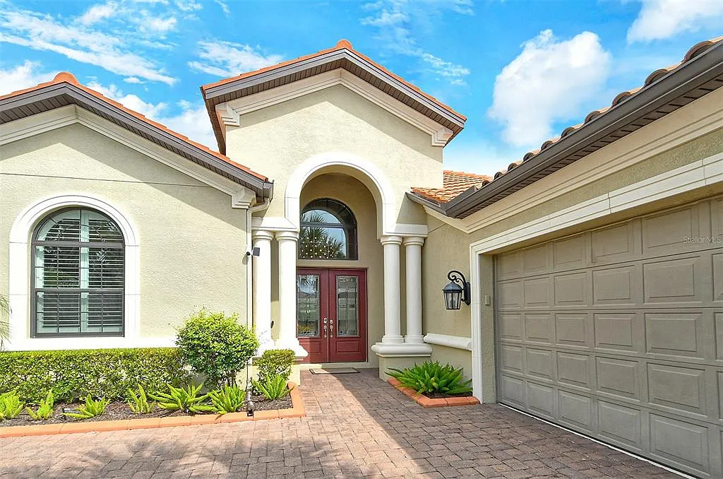 3 bed, 3.5 bath, 2882 sqft, $10,500 — Photo 1