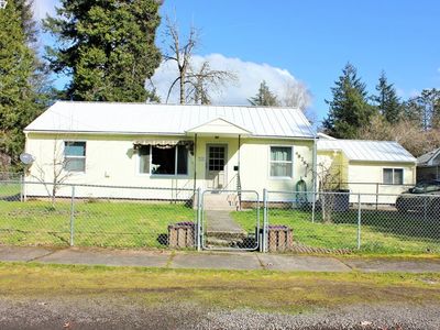 48263 Y Dr, Oakridge, OR, 97463