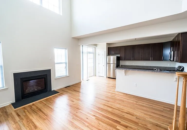 Summerfields Lofts — Photo 7