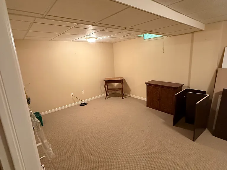 10 Bassett Blvd #115 — Photo 15