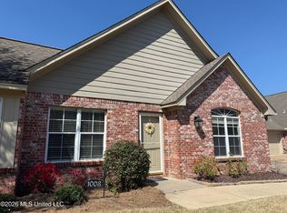 1003 Charmant Pl, Ridgeland, MS 39157