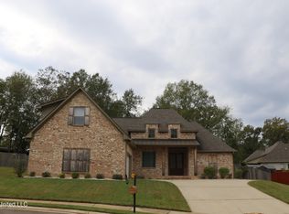 102 Cold Water Cir, Clinton, MS 39056