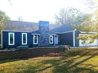 5 Lakeview Dr, Marshall, IL