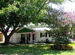 1016 Irion Dr, Euless, TX 76039