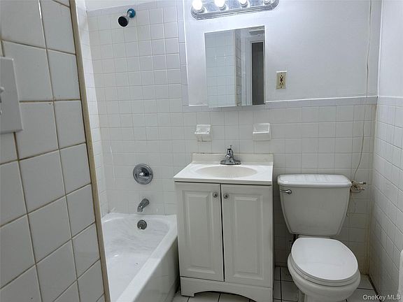 3rd image of 8410 101 Street