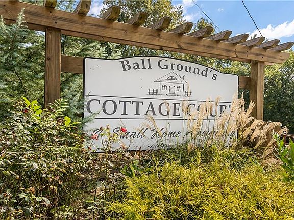2nd image of 316 Cottage Ct