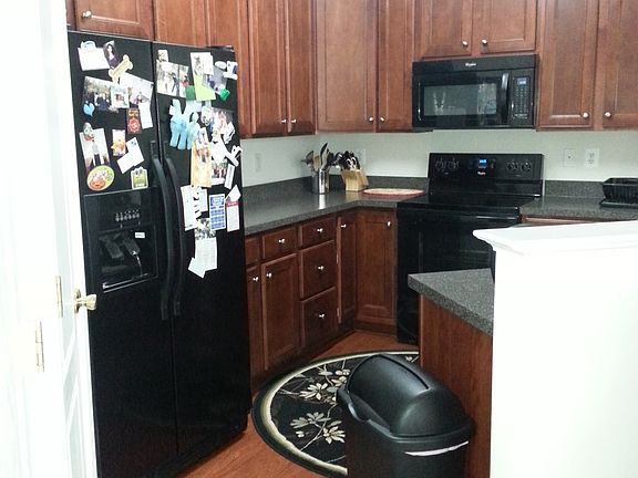 3rd image of 108 Whiskey Creek Cir