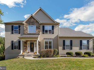 249 Crest Dr, Sellersville, PA 18960