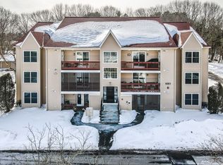 Pheasant Hunt Condominiums, Tewksbury, MA 01876