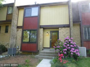 6896 Deer Run Dr, Alexandria, VA 22306